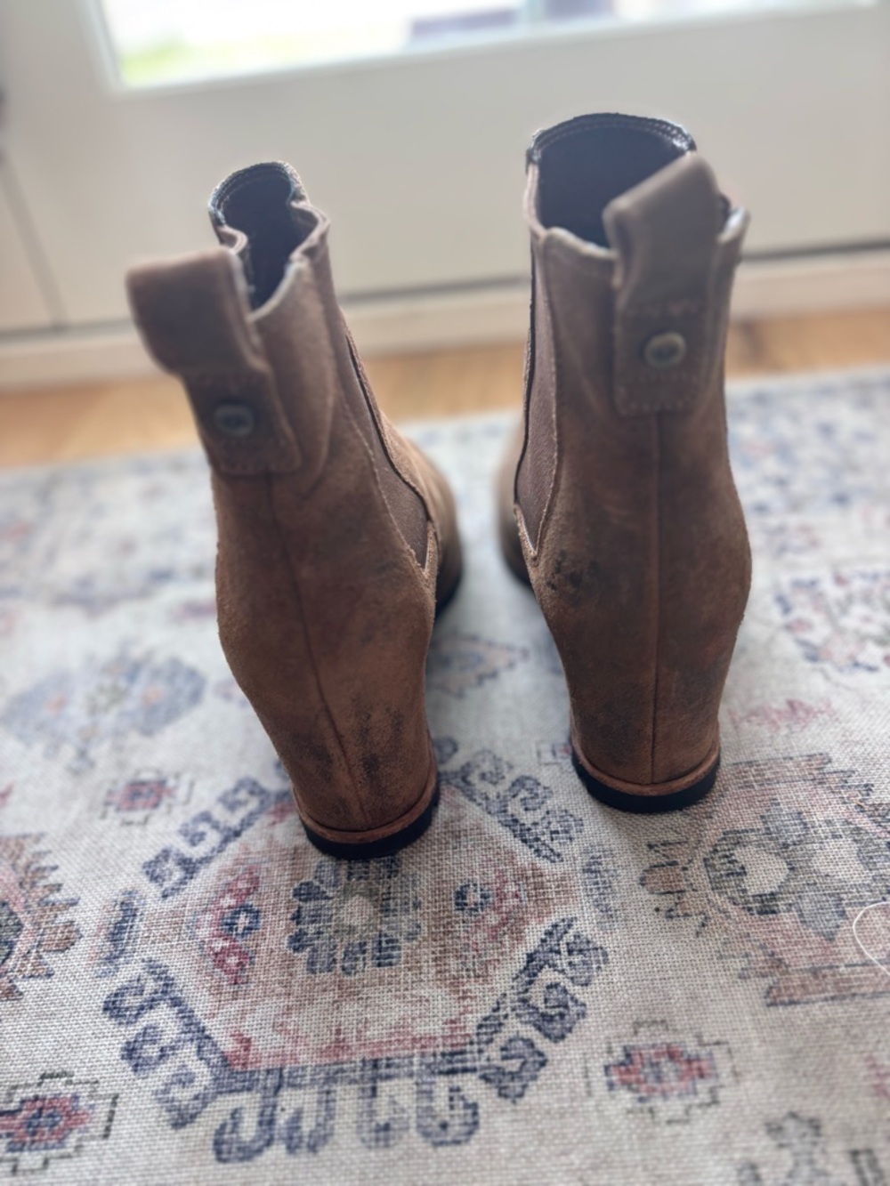 UGG Pax Hidden Wedge Boots Women's Suede Brown Waterproof. Size 9 (39) - Picture 6 of 9